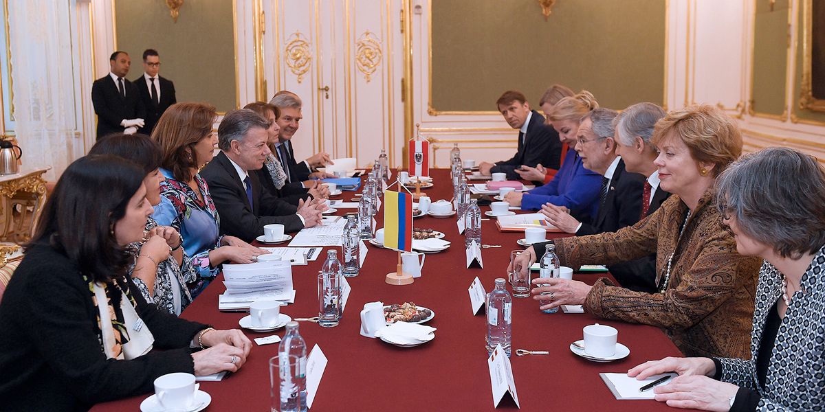 Presidente Santos se reúne con su homólogo austriaco en visita oficial