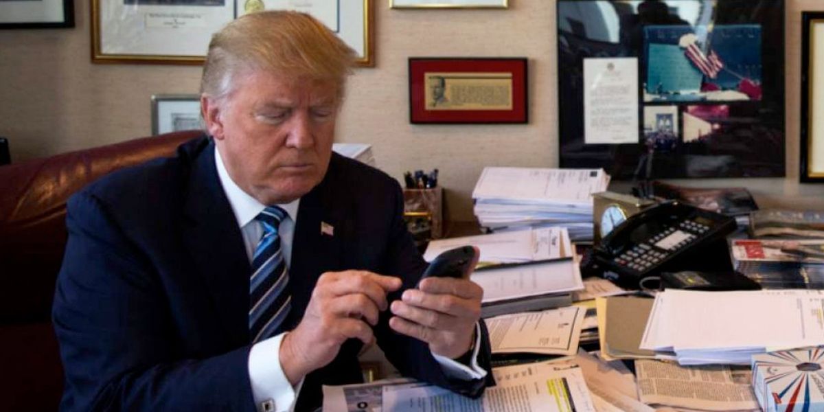 Con dos mil tweets y una ley importante, Trump cumple primer año en la presidencia de EUA