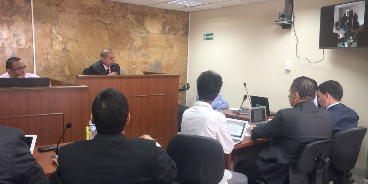 Testigo estrella se negó a declarar en juicio contra Santiago Uribe
