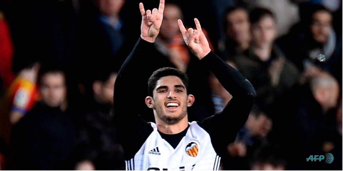 El Valencia y el Sevilla pusieron un pie en las semifinales - Foto: JOSE JORDAN / AFP