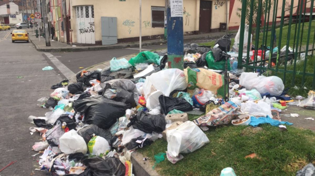 Persisten los problemas en la recolección de basuras en Bogotá