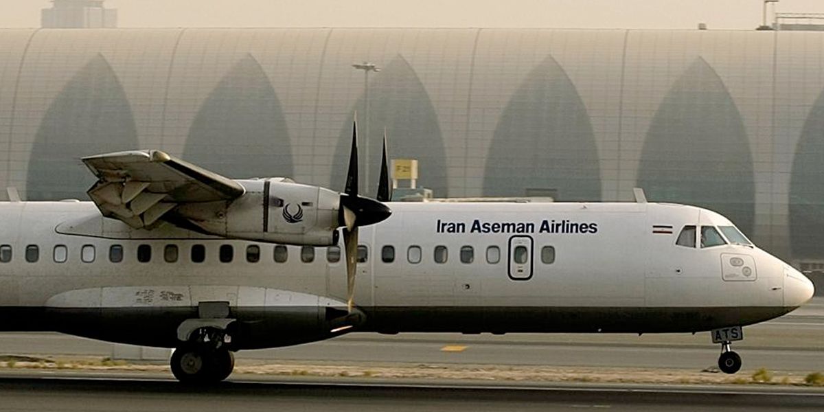 Condiciones climáticas dificultan búsqueda de avión en Irán