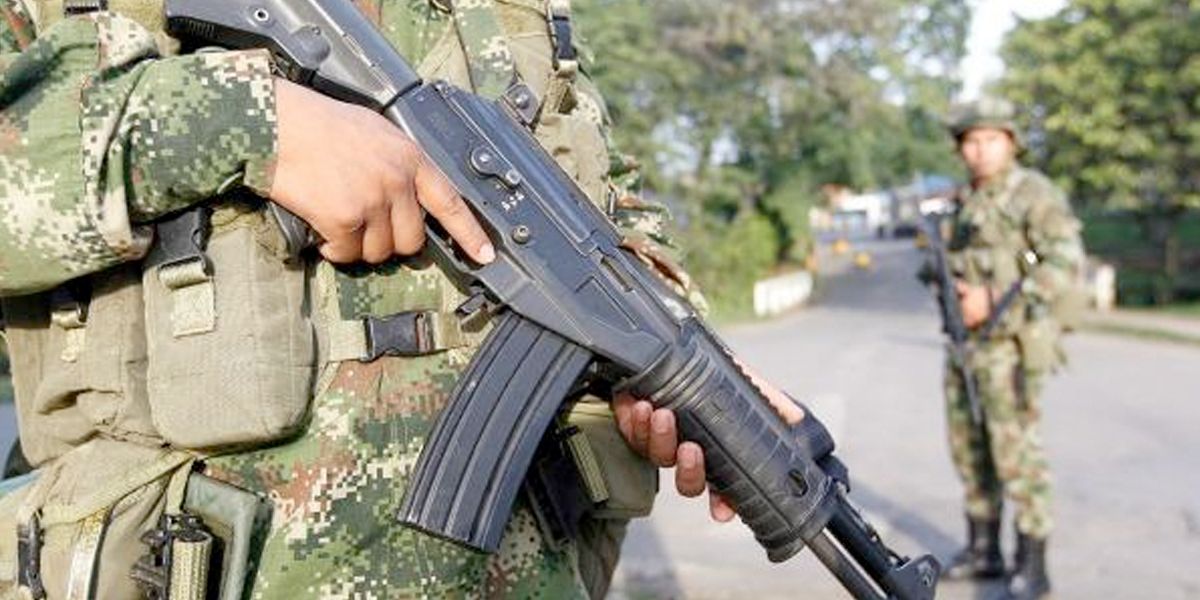 Mayor del Ejército resultó herido tras balacera con delincuentes en Bogotá