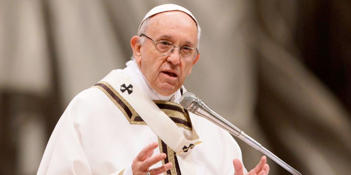 Papa confiesa que vivió una ‘época oscura’