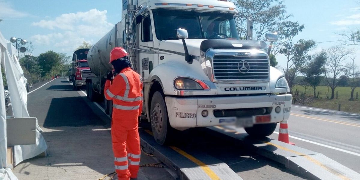 Supertransporte investiga concesiones por fallas en básculas camioneras