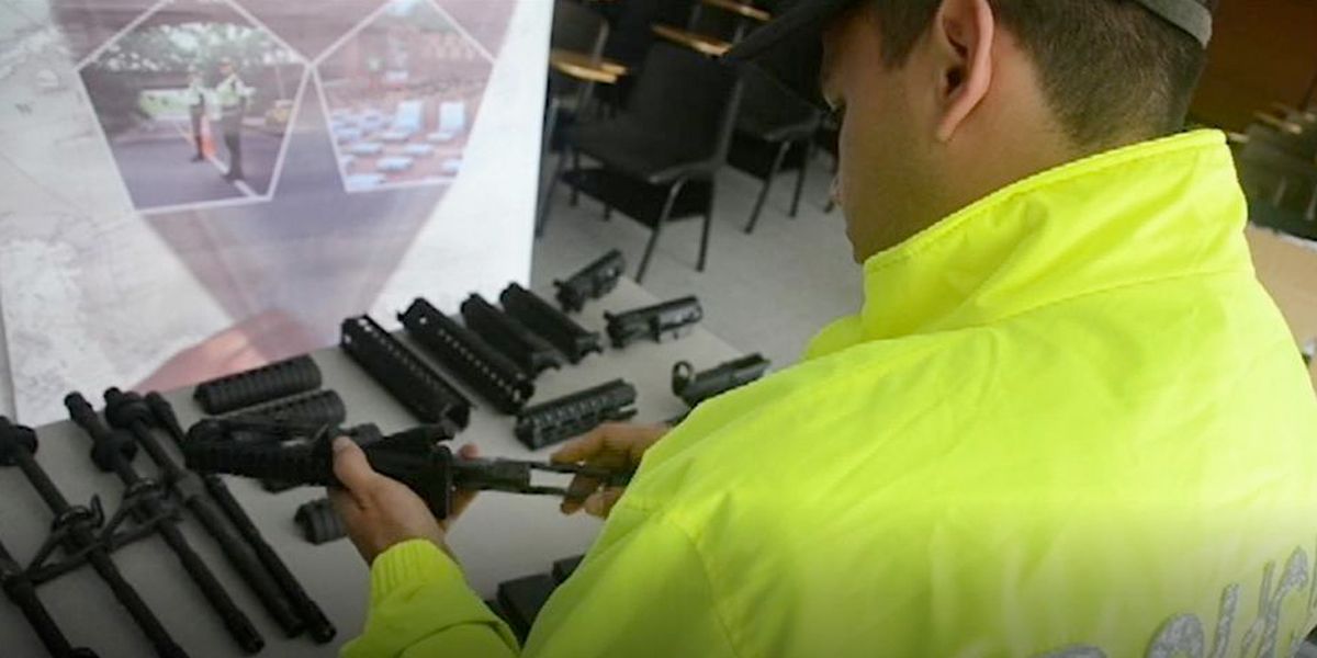 La Dian detecta armas en aeropuerto El Dorado de Bogotá