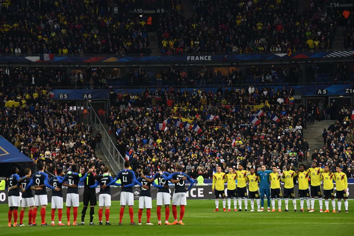 colombia francia himno nacional paris 1