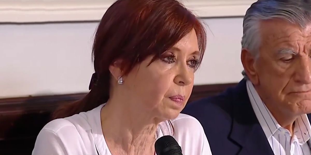 Expresidenta Cristina Fernández a juicio por presunto encubrimiento a terroristas