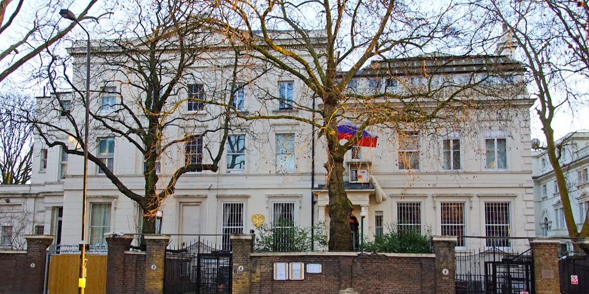 Embajada de Rusia en Londres califica como inaceptable la expulsión de los 23 diplomáticos