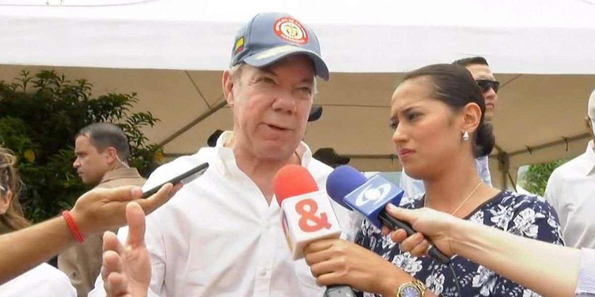 Presidente Santos habla de los ‘espantapájaros’ de la paz