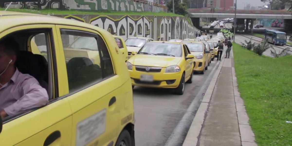 El 28 de marzo inicia operación de taxis inteligentes en Bogotá