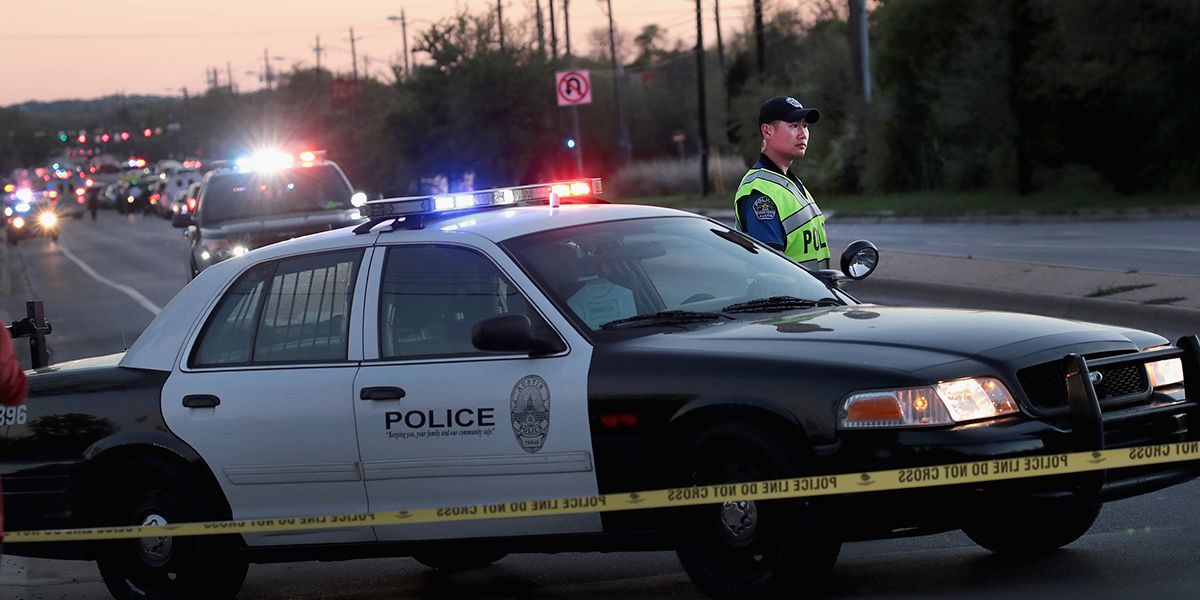 Muere el hombre relacionado con cinco explosiones en Texas