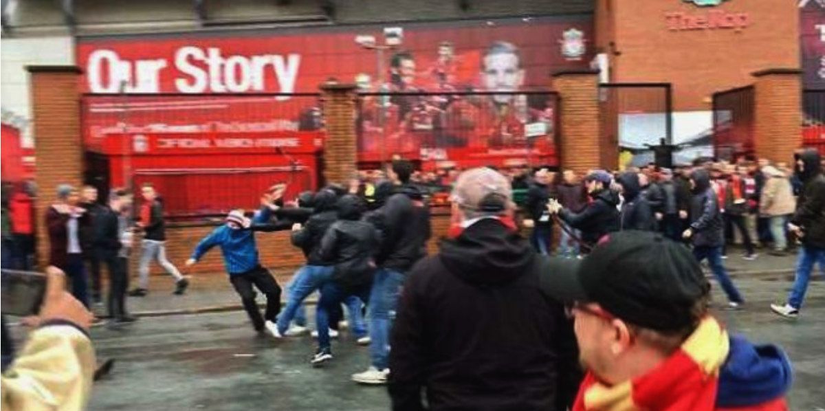Hincha del Liverpool agredido por ultras de la Roma está en “estado crítico”