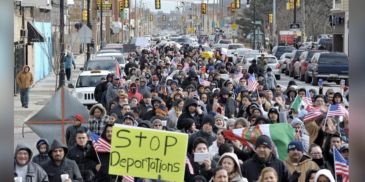Corte Suprema de EUA limita deportaciones de inmigrantes con antecedentes