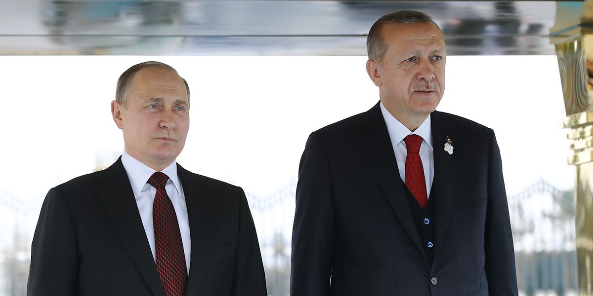 Putin y Erdogan lanzan la construcción de primera central nuclear en Turquía