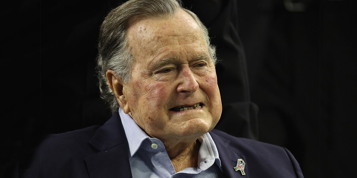 Expresidente Bush padre fue hospitalizado por baja presión sanguínea