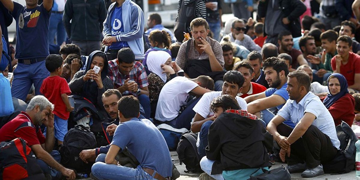 La UE logra acuerdo migratorio que ya genera discrepancias