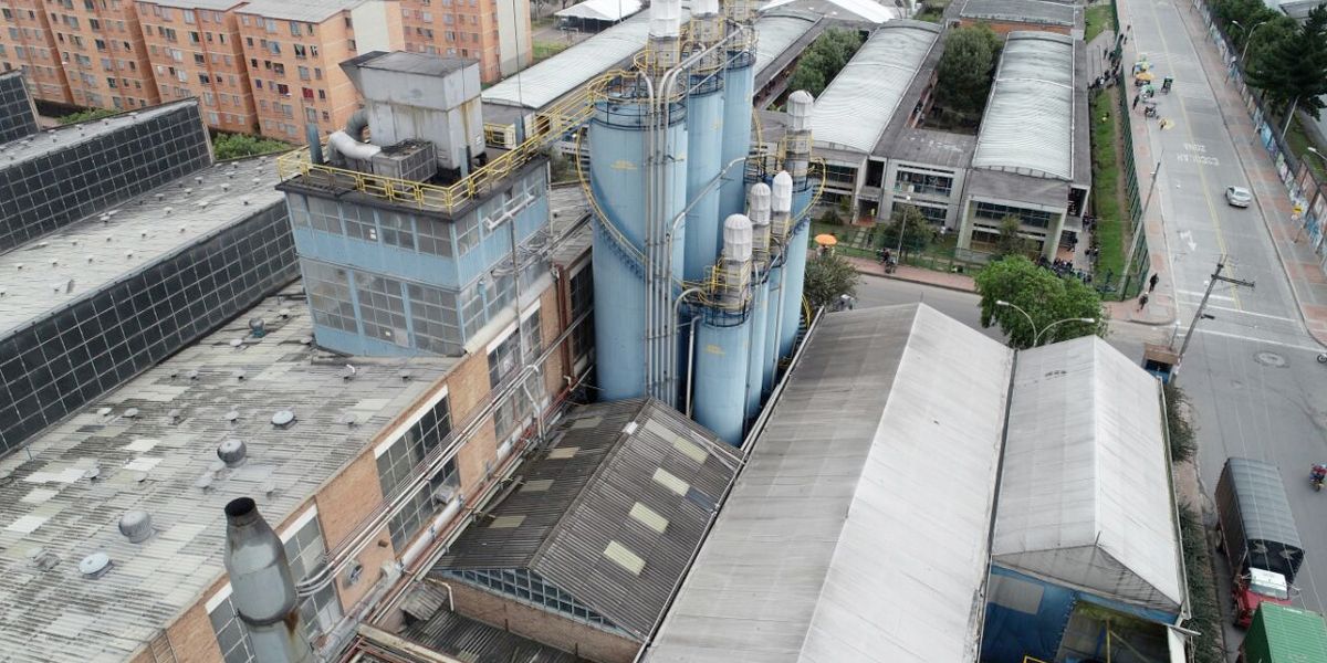 Secretaría de Ambiente sella fábrica que contaminaba el aire en el sur de Bogotá