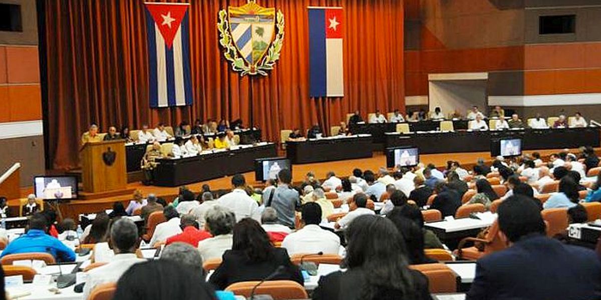Cuba inicia su reforma a la Constitución