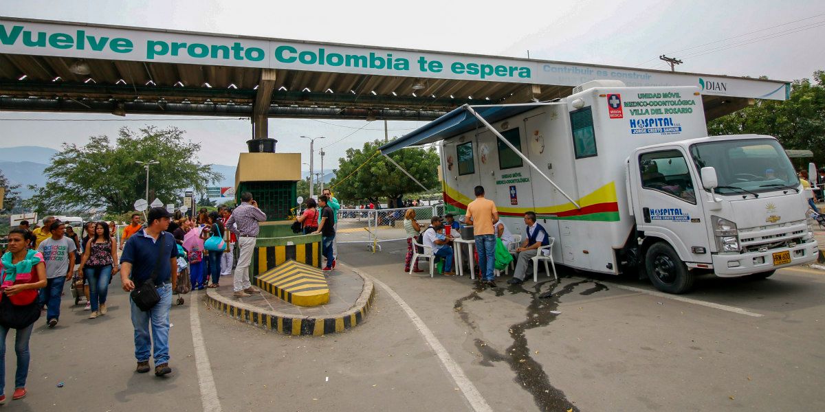 Los movimientos militares de Venezuela en la frontera con Colombia