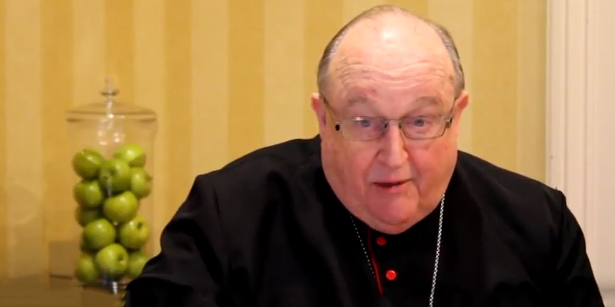 Condenan a arzobispo australiano por encubrir pederastia