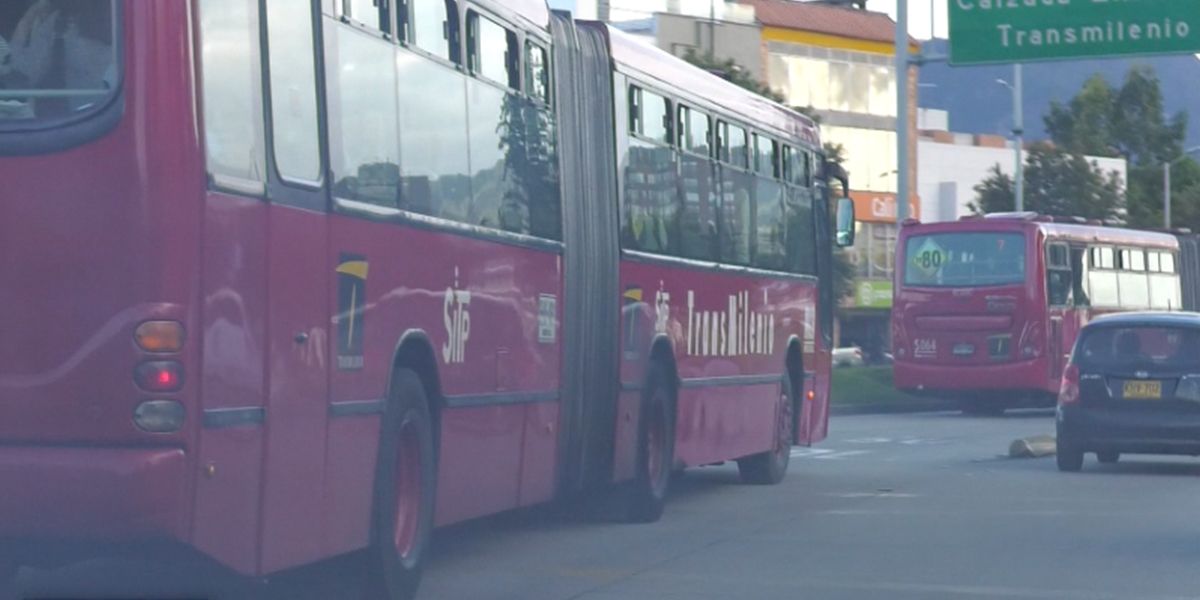 Veeduría distrital hace reparos a TransMilenio por calidad de aire y contaminación