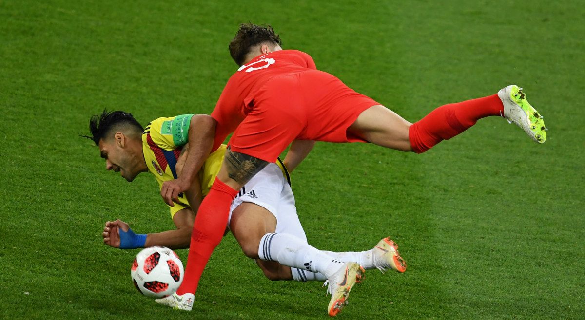 “Es el equipo más sucio con el que he jugado”, jugador inglés arremete contra la Selección Colombia