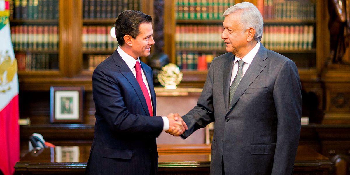 Con un discurso de ‘cambio radical’, López Obrador inicia transición al poder en México