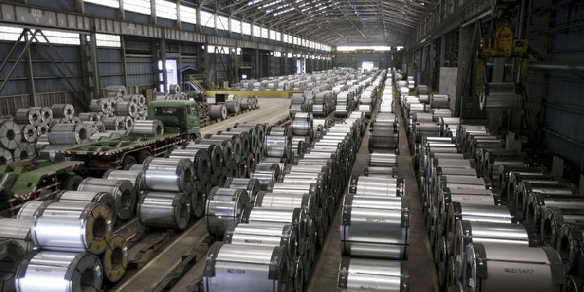Trump autoriza duplicar aranceles al acero y al aluminio de Turquía