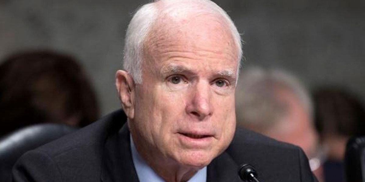 John McCain decidió darle fin al tratamiento contra el cáncer cerebral que padece