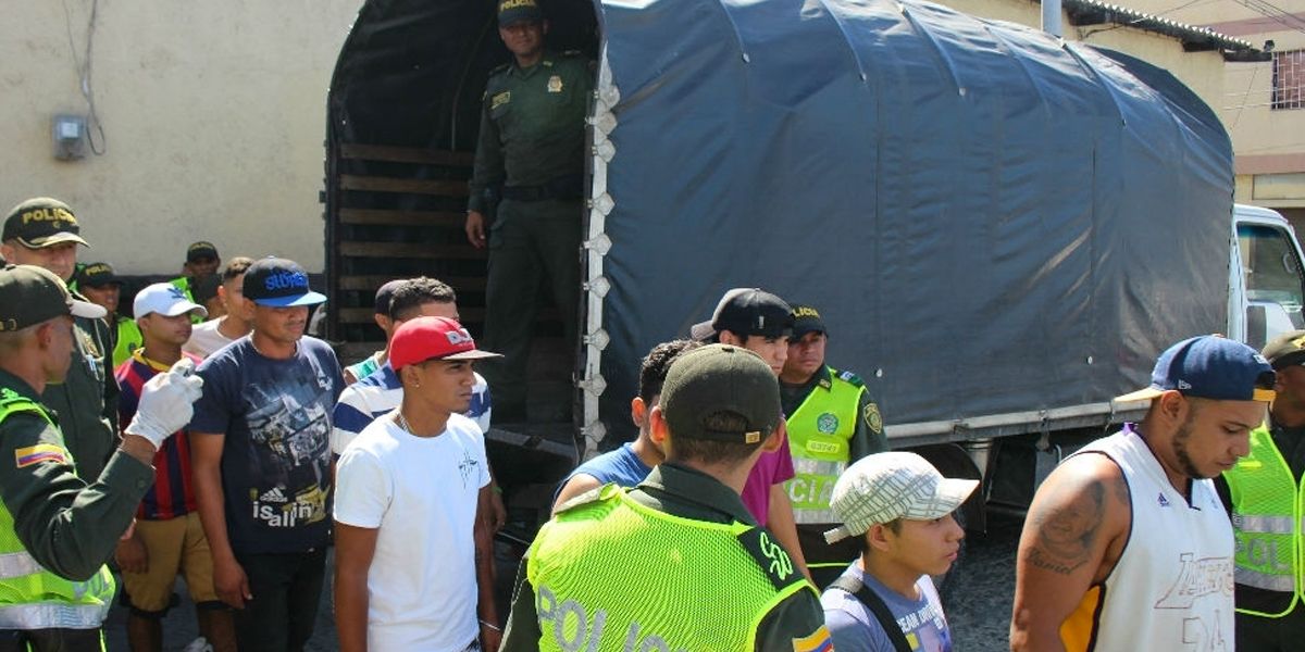 167 venezolanos detenidos que intentaban llegar a Santa Marta serán deportados