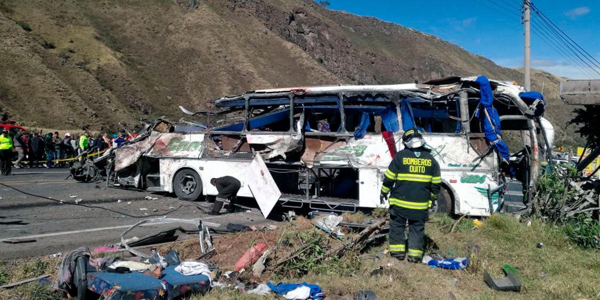 Un colombiano detenido por el accidente del bus en Ecuador