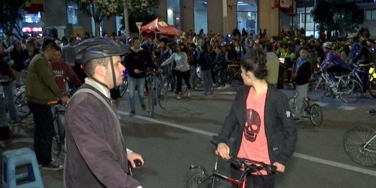 Prográmese con la ciclovía nocturna en Bogotá, desde las 6 p.m.