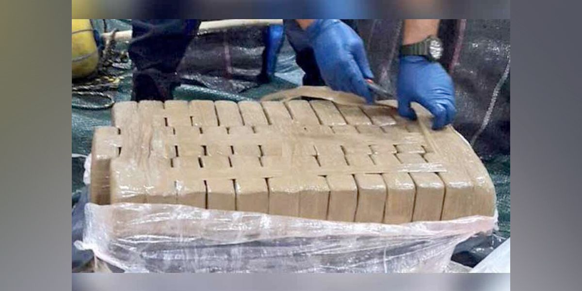 Costa Rica decomisa cocaína trasladada por colombianos en embarcación sumergible