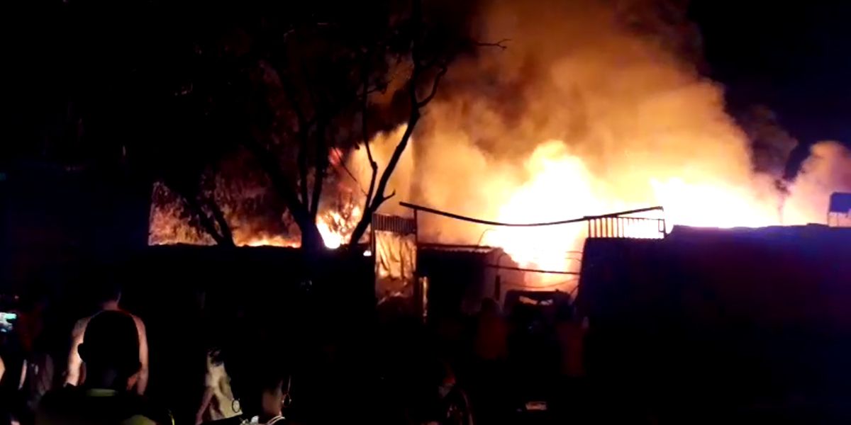 Incendio en Cali deja cuatro personas lesionadas y 12 viviendas afectadas