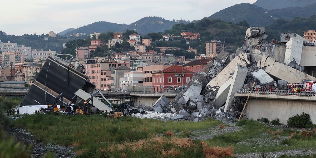 Aumentan a 39 los fallecidos por derrumbe del puente en Génova, Italia