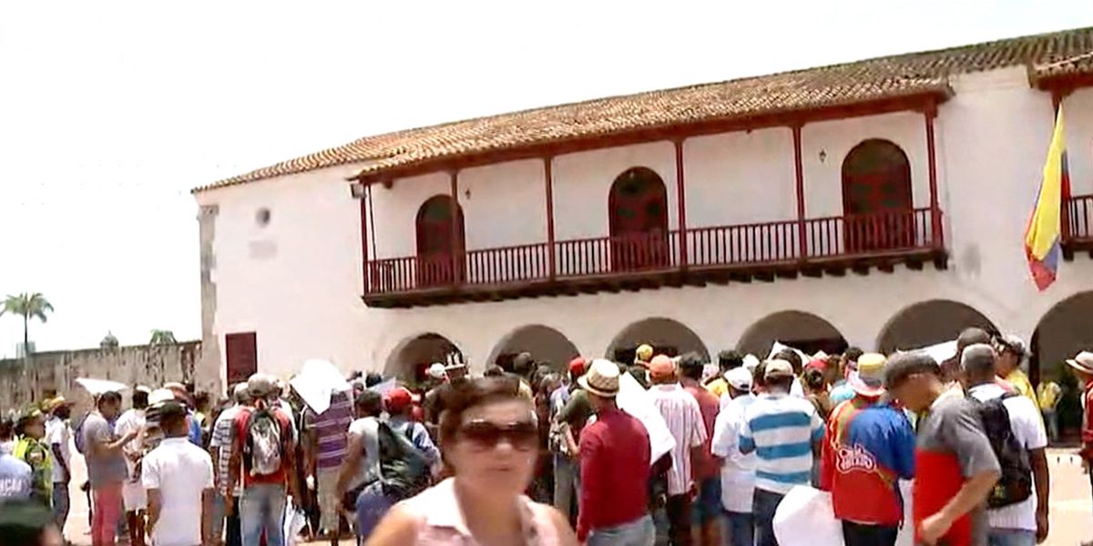 Vendedores ambulantes denuncian acoso en centro histórico de Cartagena
