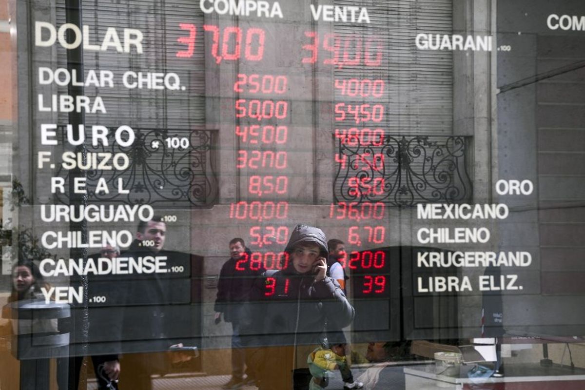 Ante crisis económica, Argentina golpea de nuevo las puertas del FMI