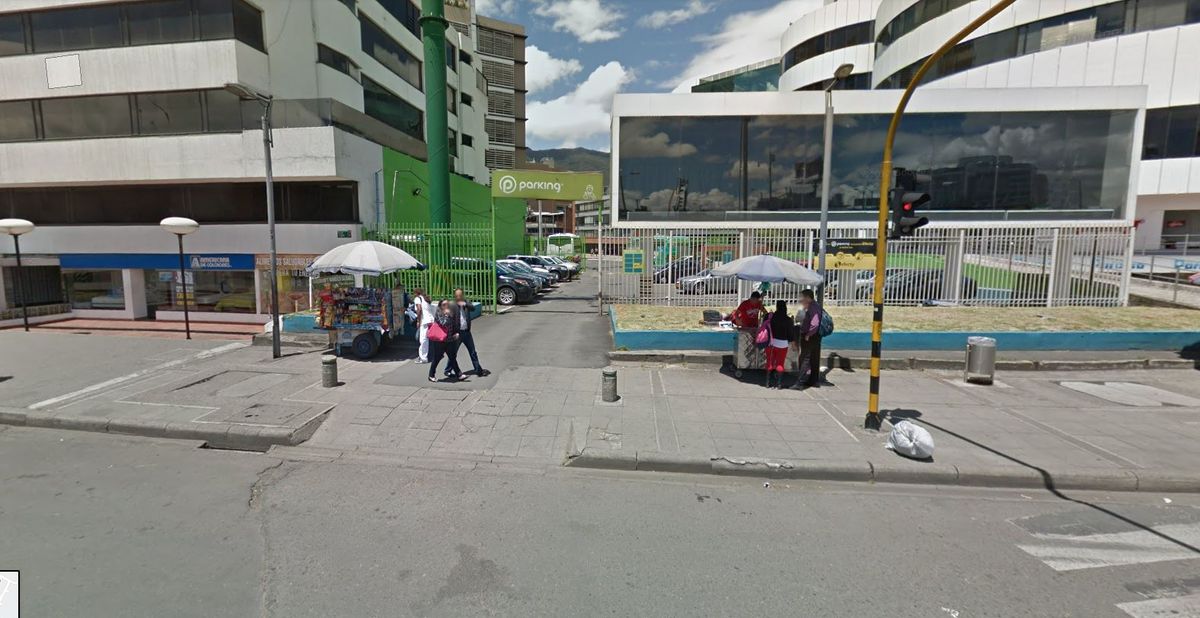 Parqueadero en Bogotá ofrece servicio de ‘peaje’ para evitar trancones