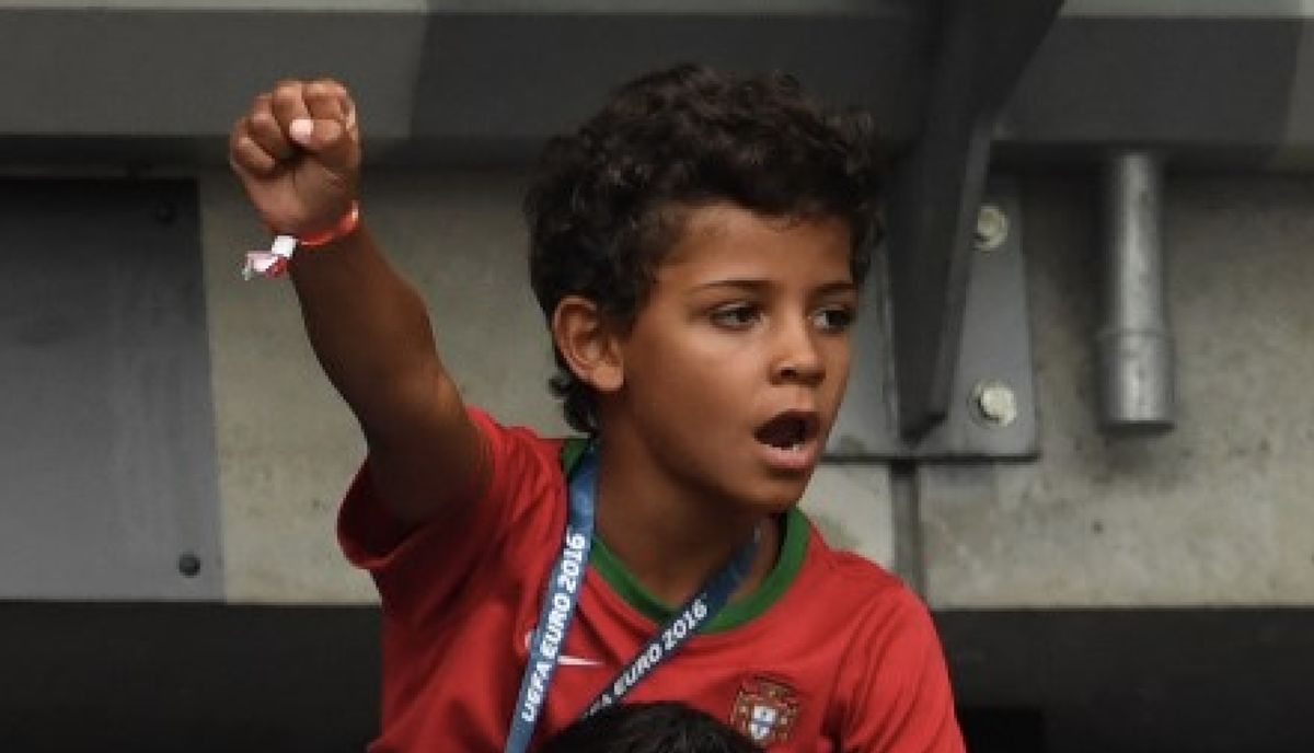¿Le irá mejor que a su padre? Cristiano Jr. marcó 4 goles en su debut con la Juventus