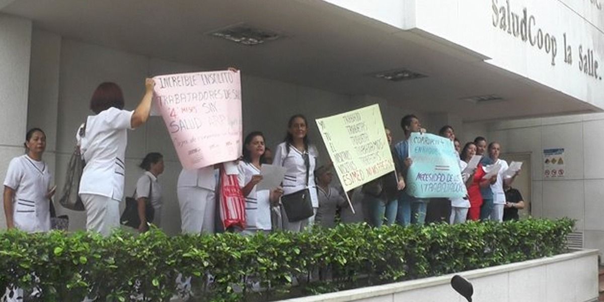 Trabajadores de Esimed protestan por falta de pago