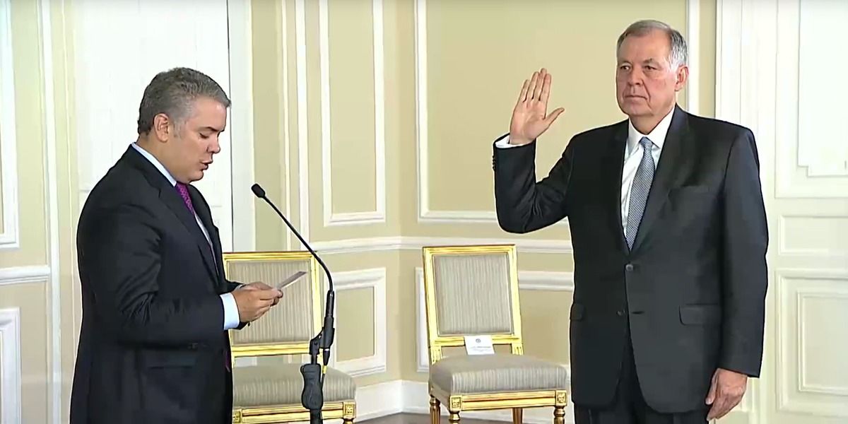 Pdte. Duque posesiona a Alejandro Ordóñez como embajador de Colombia en la OEA