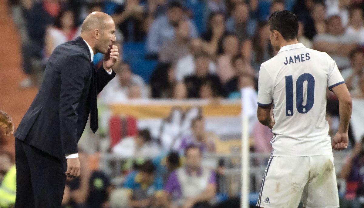Zidane podría dirigir en la Premier League y quiere a James en su equipo