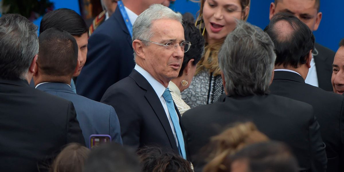 Piden a Comisión de Acusación investigar interceptaciones a expresidente Uribe