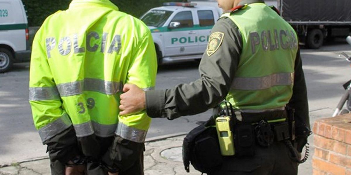 450 policías capturados por incurrir en delitos en lo corrido del año