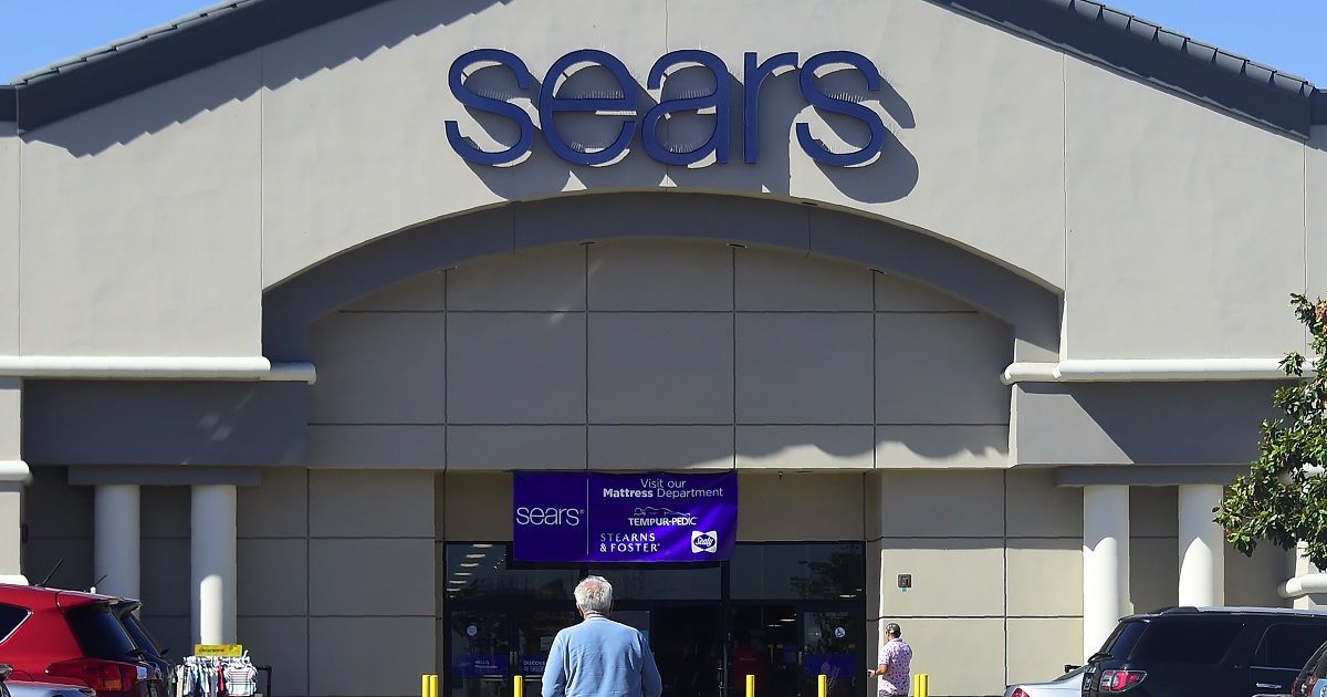 La cadena de tiendas Sears se declara en quiebra
