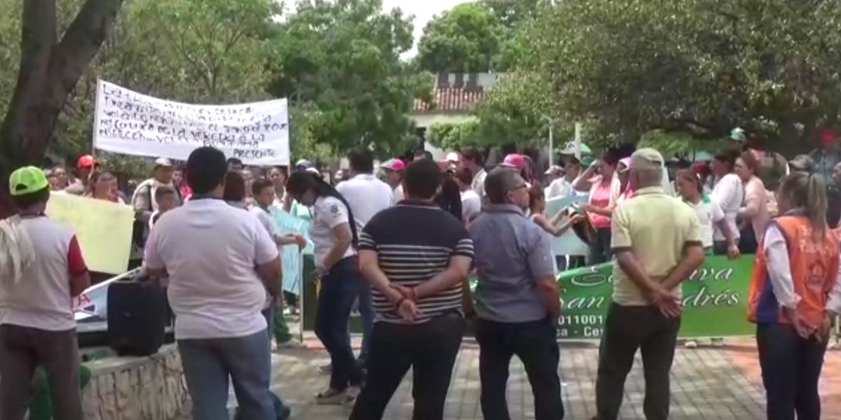12.000 estudiantes del sur de Cesar cumplen un mes sin clases