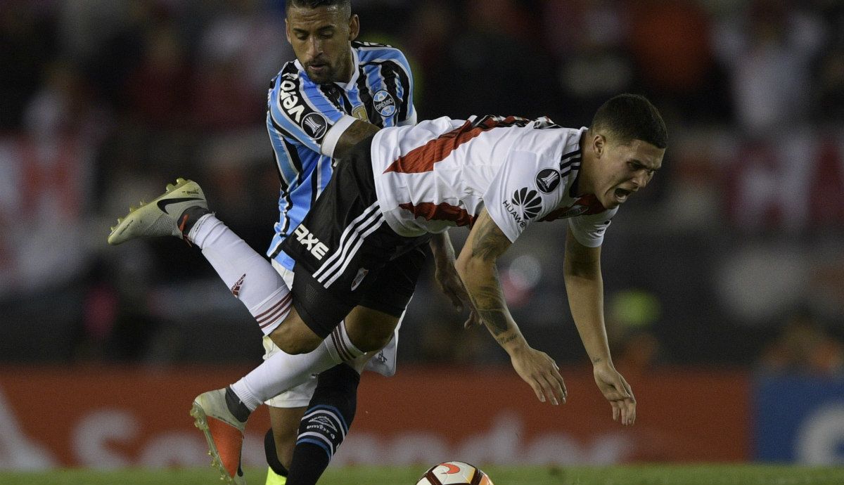 El regaño de Gallardo a Quintero en pleno partido de la Copa Libertadores