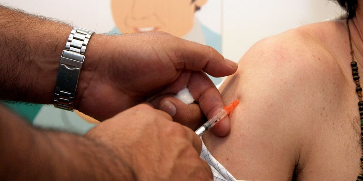 Colombia aplicará tercera dosis de vacunas contra COVID-19 a cerca de 100 mil personas con casos de inmunosupresión: Duque