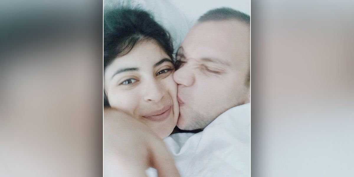 Daniela Tejada recibe a su esposo ‘loca de alegría’ tras indulto de Emiratos Árabes